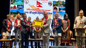 अमरसिंह थापाको इतिहास संरक्षणमा योगदान गर्ने राजु गुरुङलाई राष्ट्रिय सम्मान